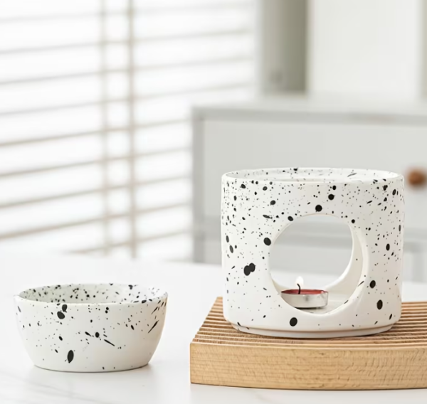 MODERNUS KERAMINIS ETERINIŲ ALIEJŲ DEGIKLIS SU ŽVAKUTE